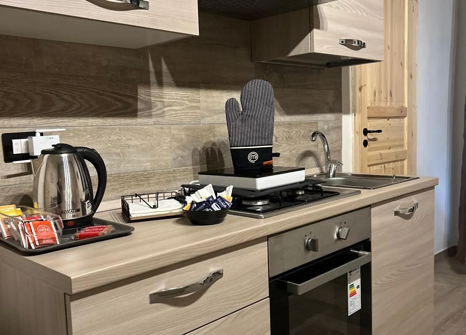 Airport Air Terminal 21 Apartment Naples 0*,