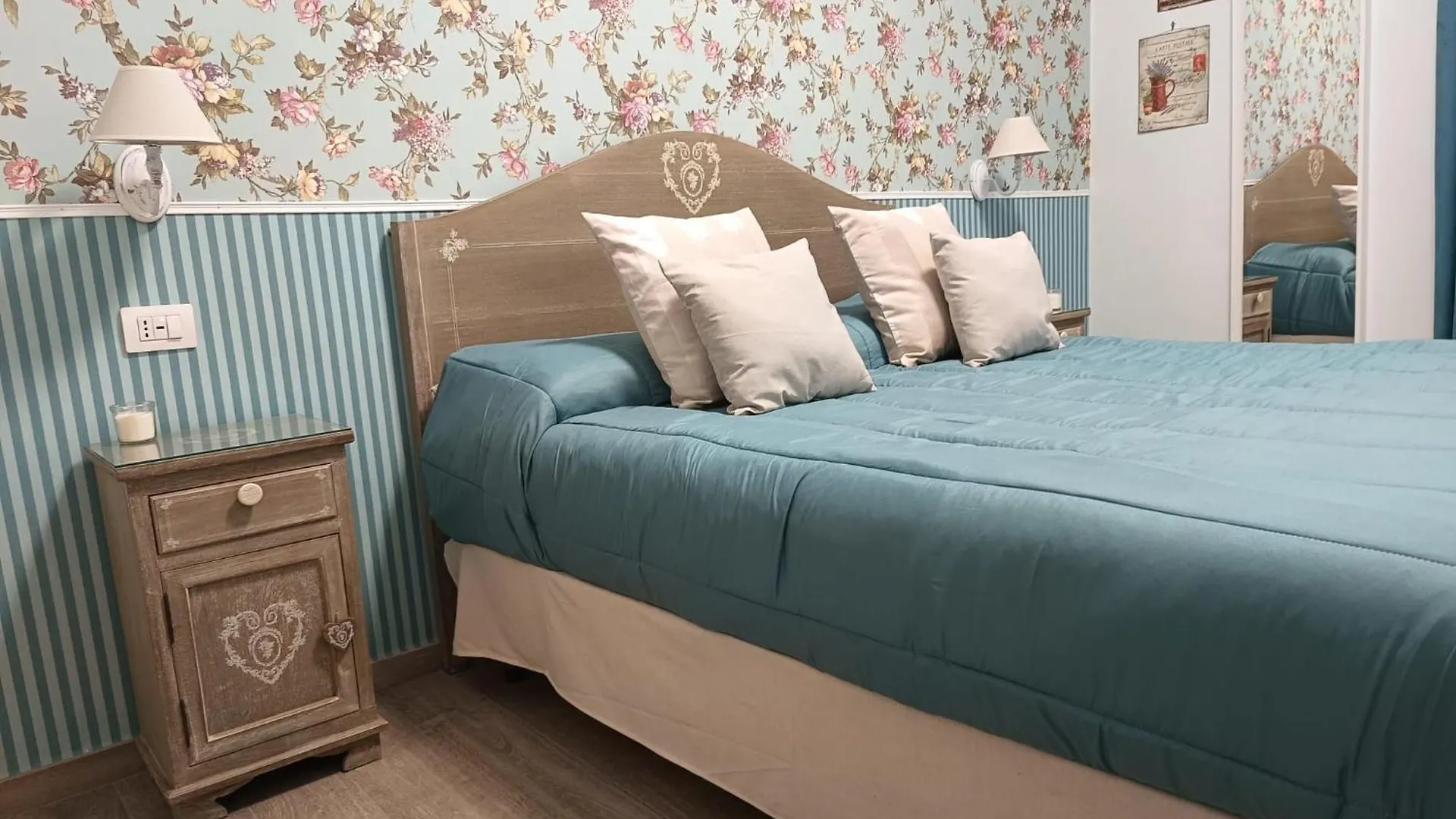 Airport Air Terminal 21 Apartment Naples